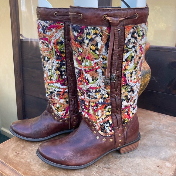 Spring Step tall boot tapestry dark brown rivets low heal pull on size 7 - 7.5 - Picture 3 of 14